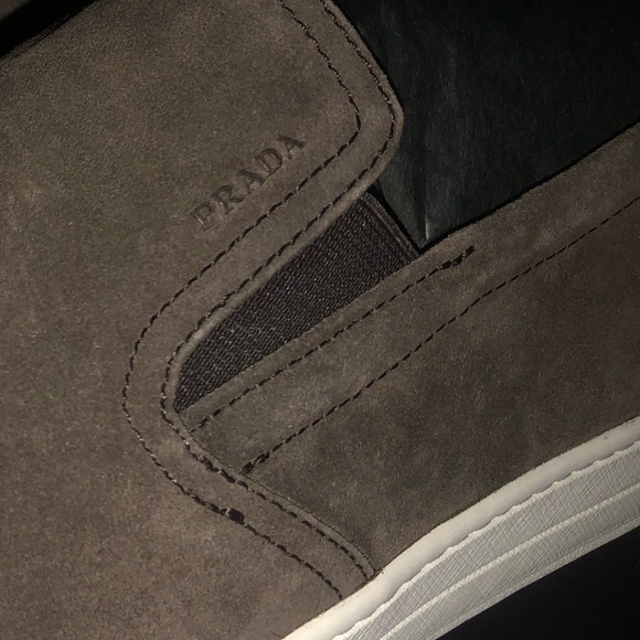 >BRAND NEW< Prada men slip on shoes- US 9 - Picture 5 of 6